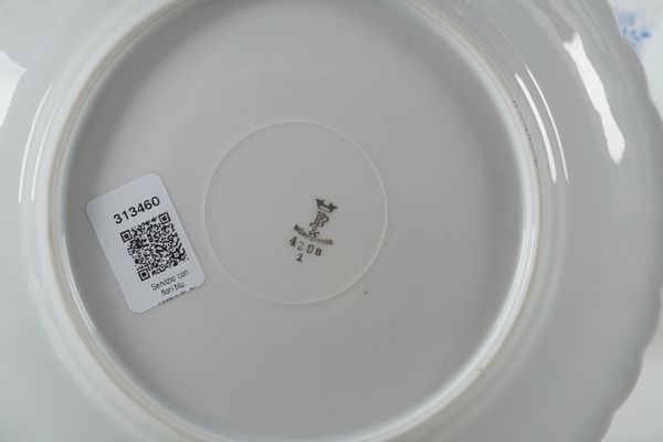 Servizio da tavola.<BR>Germania, W�rttemberg, Manifattura di Bauer & Pfeiffer, prima met� del XX secolo.  - Asta  Arredi per la tavola - Associazione Nazionale - Case d'Asta italiane