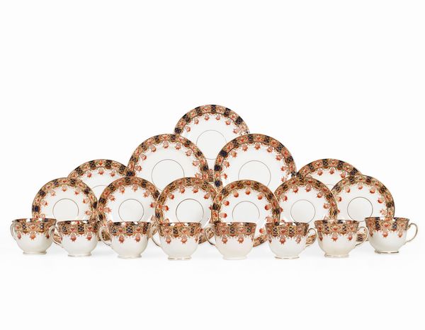 Otto tazze da t con piatti da dolce.<BR>Inghilterra, Stoke-on-Trent (Staffordshire), Manifattura Chapmans, 1930-1949 circa.<BR>  - Asta  Arredi per la tavola - Associazione Nazionale - Case d'Asta italiane