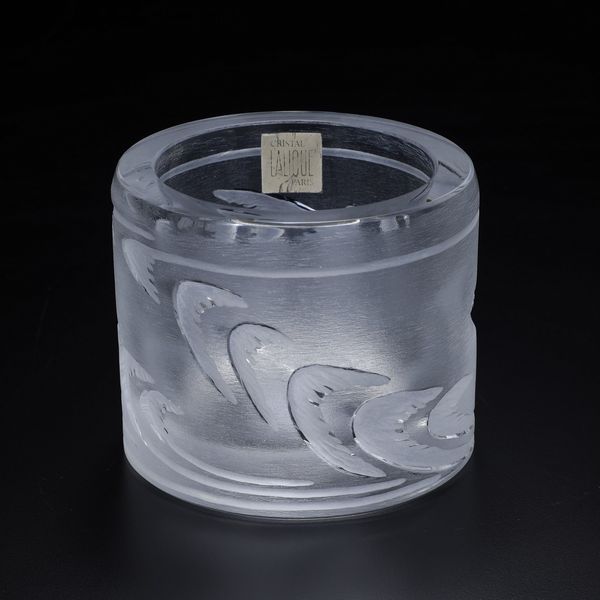 Vaso portaghiaccio.<BR>Francia, Manifattura Lalique, XX secolo.  - Asta  Arredi per la tavola - Associazione Nazionale - Case d'Asta italiane