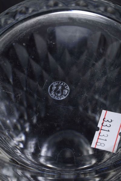 Bottiglia.<BR>Francia, Manifattura Baccarat, XX secolo.  - Asta  Arredi per la tavola - Associazione Nazionale - Case d'Asta italiane