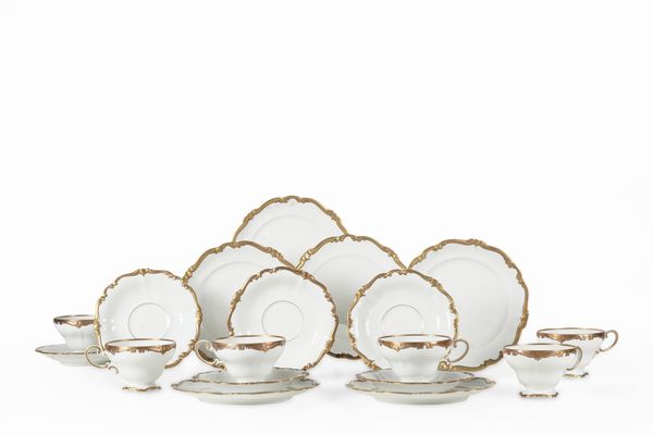Servizio da t� Pompadour.<BR>Germania, Manifattura Rosenthal, circa met� del XX secolo.  - Asta  Arredi per la tavola - Associazione Nazionale - Case d'Asta italiane
