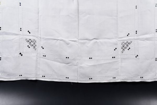 Tovaglia da t.  - Asta  Arredi per la tavola - Associazione Nazionale - Case d'Asta italiane