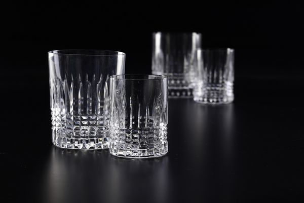 Set di bicchieri, XX secolo.  - Asta  Arredi per la tavola - Associazione Nazionale - Case d'Asta italiane