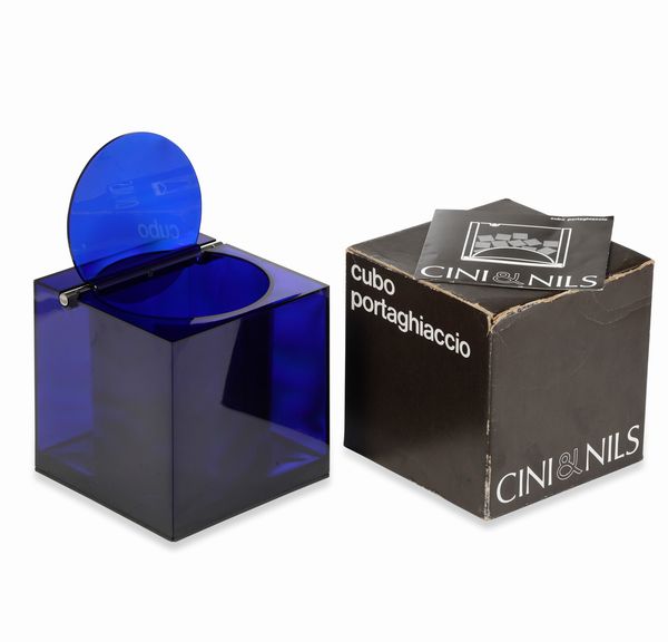 Cubo portaghiaccio.<BR>Italia, Studio O.P.I., 1970-1979.<BR>Designer Cini & Nils.  - Asta  Arredi per la tavola - Associazione Nazionale - Case d'Asta italiane