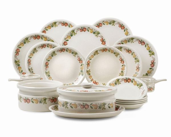 Servizio da tavola Quince.<BR>Inghilterra, Manifattura Wedgwood, fine del XX secolo.  - Asta  Arredi per la tavola - Associazione Nazionale - Case d'Asta italiane