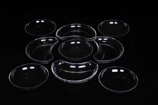 Dodici mezzelune e cinque ciotoline, XX secolo.  - Asta  Arredi per la tavola - Associazione Nazionale - Case d'Asta italiane