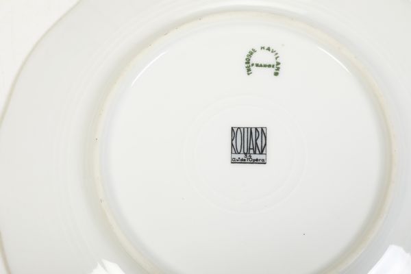 Servizio da t per Rouard Paris.<BR>Limoges, Manifattura Theodore Haviland, prima met del XX secolo.<BR>  - Asta  Arredi per la tavola - Associazione Nazionale - Case d'Asta italiane