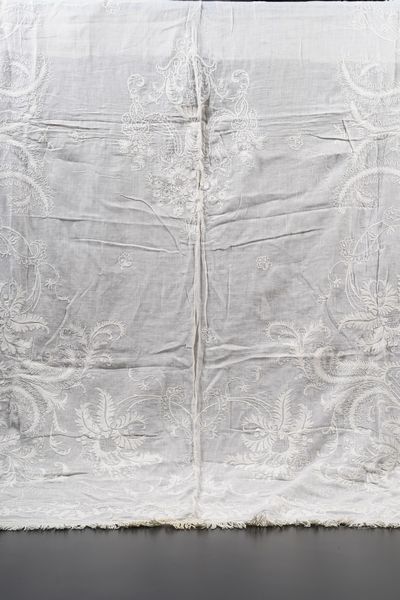 Tovaglia con frange.  - Asta  Arredi per la tavola - Associazione Nazionale - Case d'Asta italiane