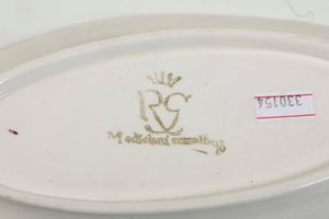 Servizio da tavola.<BR>Milano, Manifattura Richard Ginori, prima met del XX secolo.  - Asta  Arredi per la tavola - Associazione Nazionale - Case d'Asta italiane