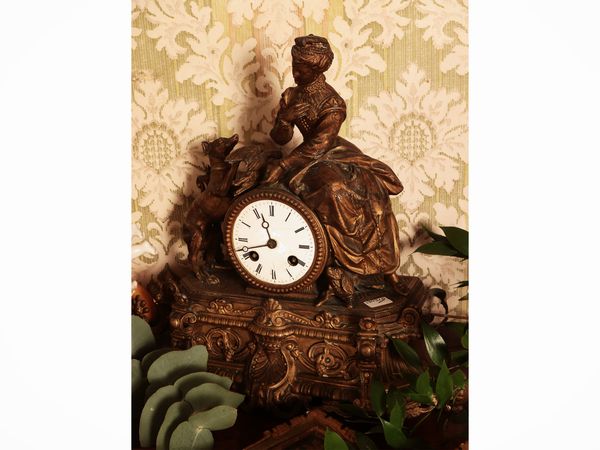 Curiosit decorative d'epoca  - Asta Un'antica dimora marchigiana: Arredi antichi e Arte contemporanea - Associazione Nazionale - Case d'Asta italiane