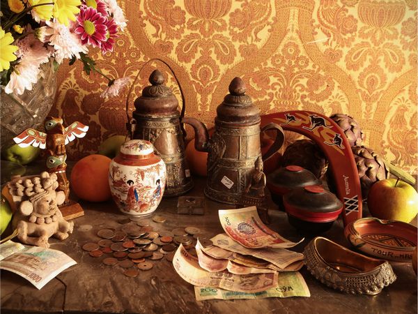 Curiosit� esotiche  - Asta Un'antica dimora marchigiana: Arredi antichi e Arte contemporanea - Associazione Nazionale - Case d'Asta italiane