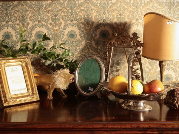 Accessori per la casa  - Asta Un'antica dimora marchigiana: Arredi antichi e Arte contemporanea - Associazione Nazionale - Case d'Asta italiane