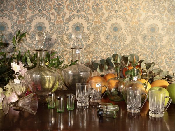 Assortimento di accessori da aperitivo  - Asta Un'antica dimora marchigiana: Arredi antichi e Arte contemporanea - Associazione Nazionale - Case d'Asta italiane