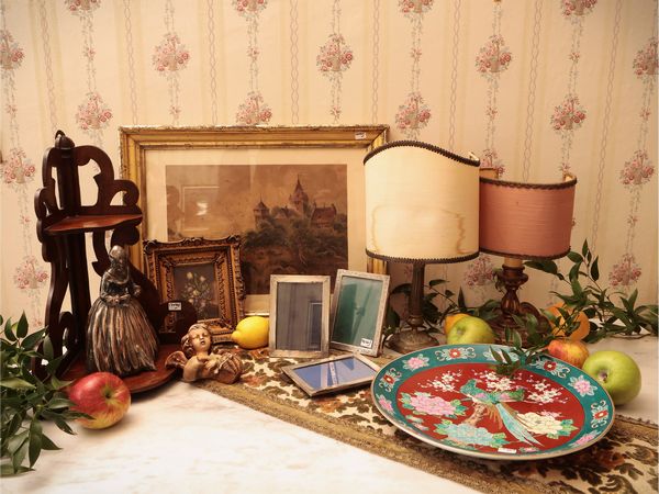 Complementi di arredo  - Asta Un'antica dimora marchigiana: Arredi antichi e Arte contemporanea - Associazione Nazionale - Case d'Asta italiane