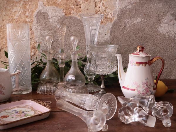 Miscellanea di accessori per la casa e la tavola  - Asta Un'antica dimora marchigiana: Arredi antichi e Arte contemporanea - Associazione Nazionale - Case d'Asta italiane