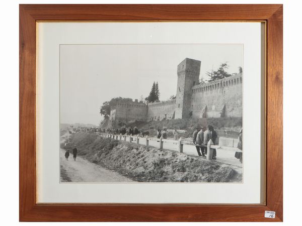 Serie di sei foto vintage  - Asta Un'antica dimora marchigiana: Arredi antichi e Arte contemporanea - Associazione Nazionale - Case d'Asta italiane