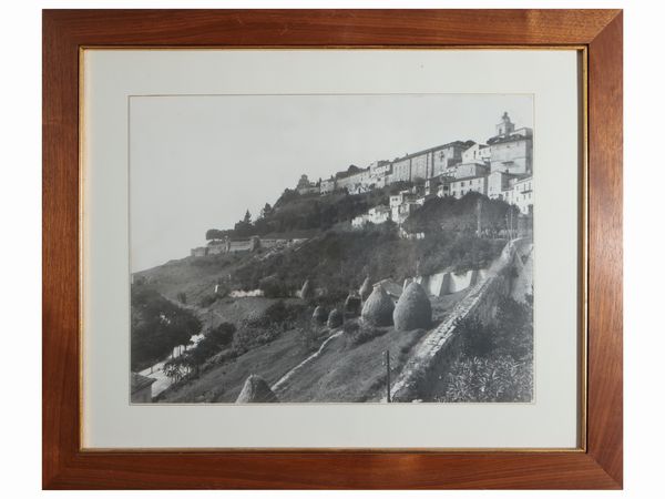 Serie di sei foto vintage  - Asta Un'antica dimora marchigiana: Arredi antichi e Arte contemporanea - Associazione Nazionale - Case d'Asta italiane