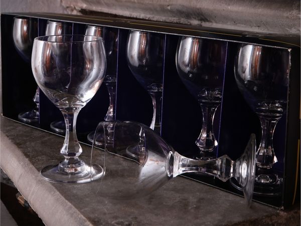 Servito di bicchieri tumbler in vetro  - Asta Un'antica dimora marchigiana: Arredi antichi e Arte contemporanea - Associazione Nazionale - Case d'Asta italiane