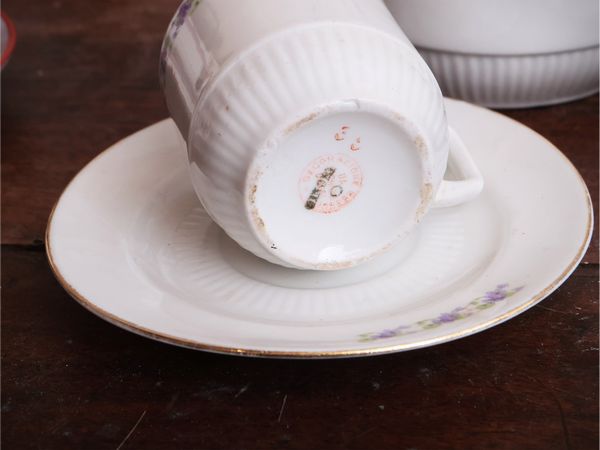 Due servizi tete a tete in porcellana, Ginori  - Asta Un'antica dimora marchigiana: Arredi antichi e Arte contemporanea - Associazione Nazionale - Case d'Asta italiane