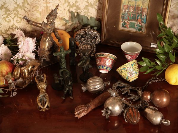 Miscellanea di curiosit�  - Asta Un'antica dimora marchigiana: Arredi antichi e Arte contemporanea - Associazione Nazionale - Case d'Asta italiane