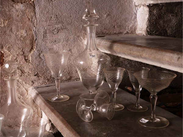 Servizio di bicchieri in cristallo  - Asta Un'antica dimora marchigiana: Arredi antichi e Arte contemporanea - Associazione Nazionale - Case d'Asta italiane