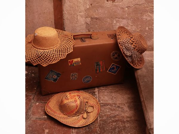 Accessori vintage  - Asta Un'antica dimora marchigiana: Arredi antichi e Arte contemporanea - Associazione Nazionale - Case d'Asta italiane