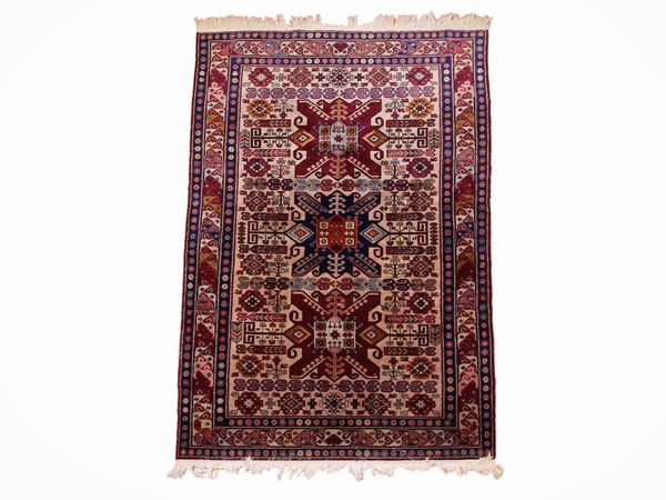 Tappeto caucasico  - Asta Un'antica dimora marchigiana: Arredi antichi e Arte contemporanea - Associazione Nazionale - Case d'Asta italiane