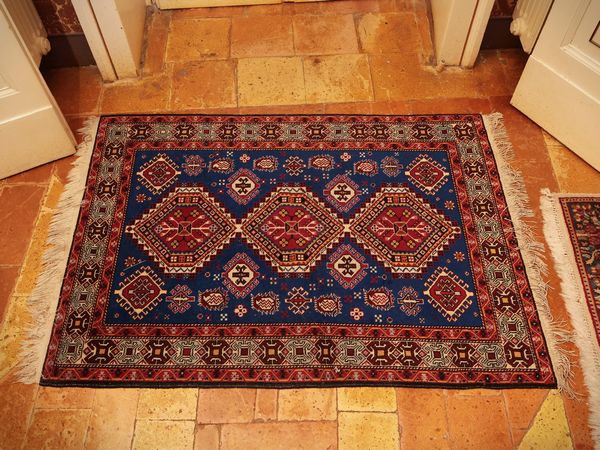 Tappeto persiano  - Asta Un'antica dimora marchigiana: Arredi antichi e Arte contemporanea - Associazione Nazionale - Case d'Asta italiane