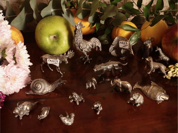 Collezione di piccoli animali in argento  - Asta Un'antica dimora marchigiana: Arredi antichi e Arte contemporanea - Associazione Nazionale - Case d'Asta italiane