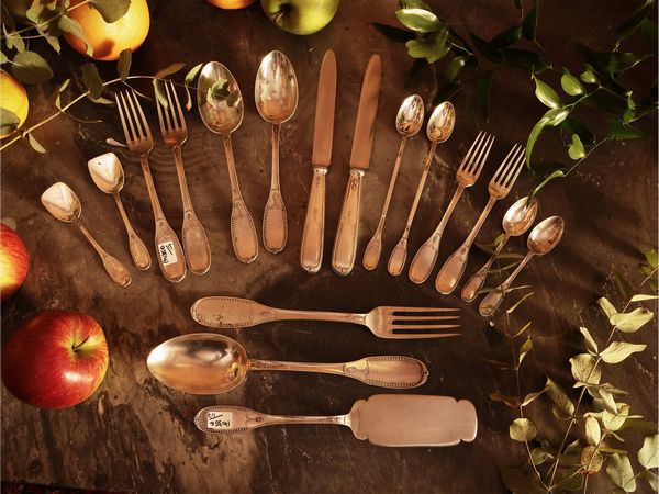 Servizio di posate in argento, Calegaro Luigi Padova  - Asta Un'antica dimora marchigiana: Arredi antichi e Arte contemporanea - Associazione Nazionale - Case d'Asta italiane