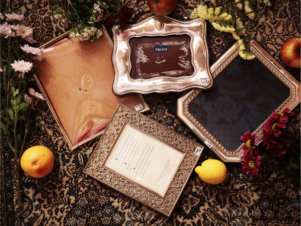 Tre cornici portaritratti in argento 925  - Asta Un'antica dimora marchigiana: Arredi antichi e Arte contemporanea - Associazione Nazionale - Case d'Asta italiane