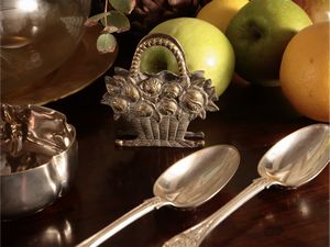 Accessori per la tavola  - Asta Un'antica dimora marchigiana: Arredi antichi e Arte contemporanea - Associazione Nazionale - Case d'Asta italiane