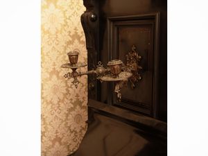 Pianoforte verticale in legno ebanizzato, Paul Scharff Berlin  - Asta Un'antica dimora marchigiana: Arredi antichi e Arte contemporanea - Associazione Nazionale - Case d'Asta italiane