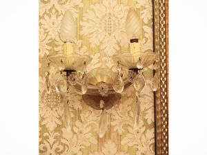 Serie di tre applique in vetro e metallo dorato  - Asta Un'antica dimora marchigiana: Arredi antichi e Arte contemporanea - Associazione Nazionale - Case d'Asta italiane