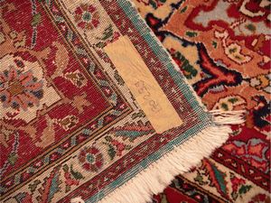 Grande tappeto persiano  - Asta Un'antica dimora marchigiana: Arredi antichi e Arte contemporanea - Associazione Nazionale - Case d'Asta italiane