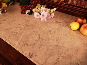 Cassettone impiallacciato in noce  - Asta Un'antica dimora marchigiana: Arredi antichi e Arte contemporanea - Associazione Nazionale - Case d'Asta italiane