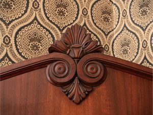 Grande specchiera a psiche in noce  - Asta Un'antica dimora marchigiana: Arredi antichi e Arte contemporanea - Associazione Nazionale - Case d'Asta italiane