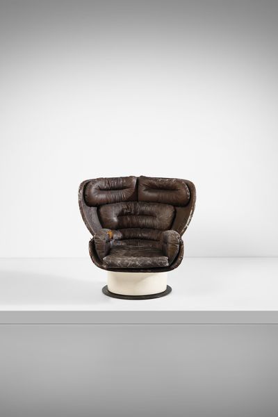COLOMBO JOE (1930 - 1971) : Poltrona girevole mod. Elda per Comfort, Italia  - Asta Asta 523 | DESIGN E ARTI DECORATIVE DEL NOVECENTO Tradizionale - Associazione Nazionale - Case d'Asta italiane