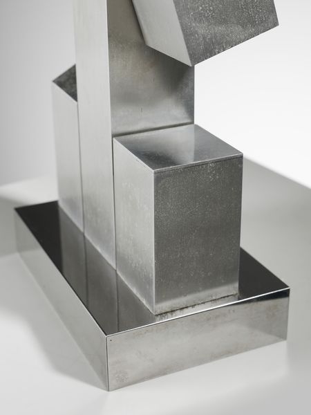 GANDINI INNOCENTO (n. 1941) : Lampada da tavolo-scultura mod. 14098 per Arredoluce, Monza  - Asta Asta 523 | DESIGN E ARTI DECORATIVE DEL NOVECENTO Tradizionale - Associazione Nazionale - Case d'Asta italiane