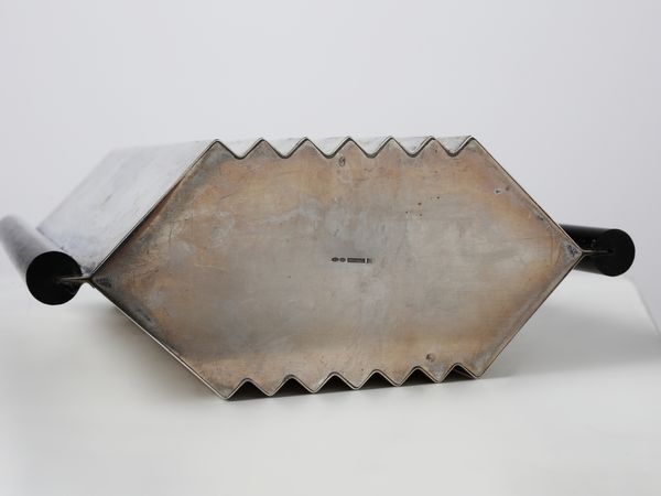 SUPERSTUDIO : Tre vasi della serie Programma D per Argenterie Ricci, Italia  - Asta Asta 523 | DESIGN E ARTI DECORATIVE DEL NOVECENTO Tradizionale - Associazione Nazionale - Case d'Asta italiane