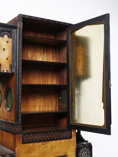 QUARTI EUGENIO (1867 - 1929) : Credenza Neo-Orientalista a due corpi con quattro stipi laterali, parte centrale con vani a giorno, vano a ribalta celante scrittoio e vetrinetta  - Asta Asta 523 | DESIGN E ARTI DECORATIVE DEL NOVECENTO Tradizionale - Associazione Nazionale - Case d'Asta italiane