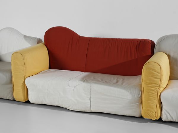 PESCE GAETANO (1939 - 2024) : Serie di sedute dal disegno informale mod. Cannaregio (4 moduli) per Cassina, Meda  - Asta Asta 523 | DESIGN E ARTI DECORATIVE DEL NOVECENTO Tradizionale - Associazione Nazionale - Case d'Asta italiane