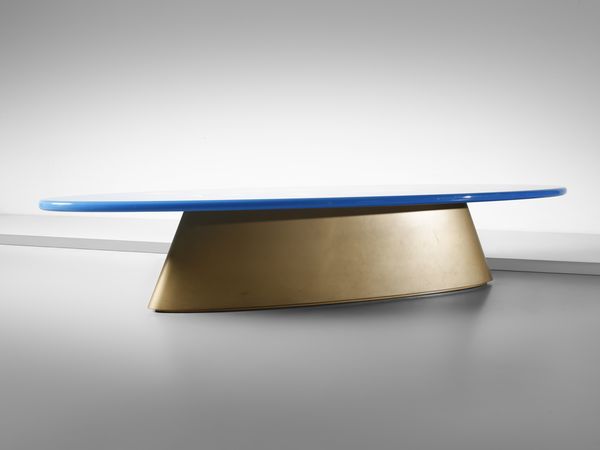 MENDINI ALESSANDRO (1931 - 2019) : Oriented Grande tavolo con piano ovale e gamba centrale ovoidale  - Asta Asta 523 | DESIGN E ARTI DECORATIVE DEL NOVECENTO Tradizionale - Associazione Nazionale - Case d'Asta italiane