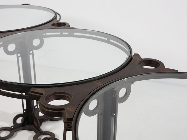 FALLANI ROBERTO  (n. 1937) : Tavolo/scrivania Tre Cerchi  - Asta Asta 523 | DESIGN E ARTI DECORATIVE DEL NOVECENTO Tradizionale - Associazione Nazionale - Case d'Asta italiane