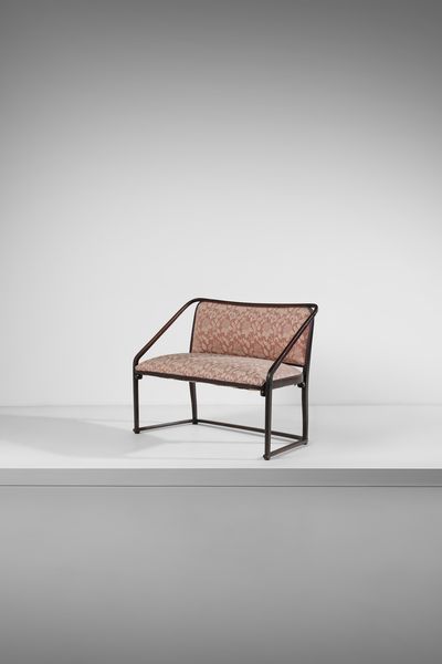 KOHN JACOB & JOSEPH : Divanetto mod. 725B, Vienna  - Asta Asta 523 | DESIGN E ARTI DECORATIVE DEL NOVECENTO Tradizionale - Associazione Nazionale - Case d'Asta italiane