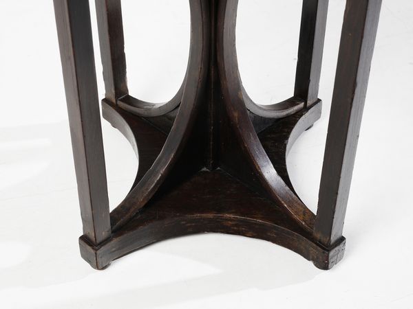 HOFFMANN JOSEF (1870 - 1956) : Tavolo da salotto della serie 428 per Jacob & Josef  Kohn, Vienna  - Asta Asta 523 | DESIGN E ARTI DECORATIVE DEL NOVECENTO Tradizionale - Associazione Nazionale - Case d'Asta italiane