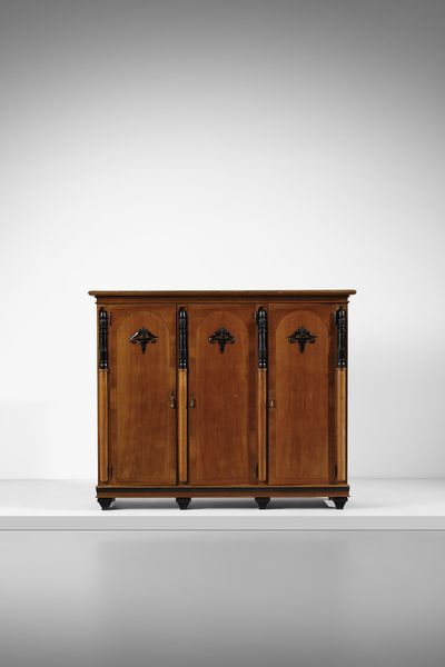 CHINI TITO (1898 - 1947) : attribuito. Armadio a tre ante  - Asta Asta 523 | DESIGN E ARTI DECORATIVE DEL NOVECENTO Tradizionale - Associazione Nazionale - Case d'Asta italiane