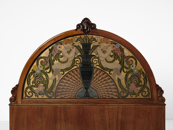 CHINI TITO (1898 - 1947) : attribuito. Letto con testata dipinta con anfora, fanciulli e motivi naturalistici  - Asta Asta 523 | DESIGN E ARTI DECORATIVE DEL NOVECENTO Tradizionale - Associazione Nazionale - Case d'Asta italiane