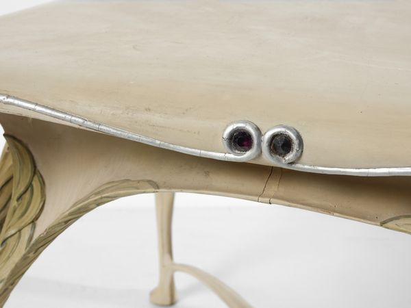 MANIFATTURA FRANCESE : Tavolo Art Nouveau con decori a cabochon e a motivi naturalistici  - Asta Asta 523 | DESIGN E ARTI DECORATIVE DEL NOVECENTO Tradizionale - Associazione Nazionale - Case d'Asta italiane