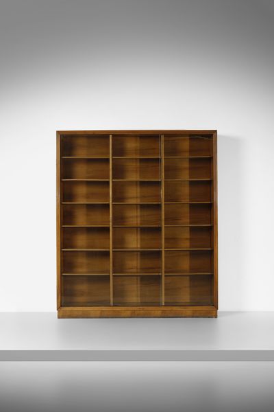 PONTI GIO (1891 - 1979) : Grande libreria ad ante scorrevoli  - Asta Asta 523 | DESIGN E ARTI DECORATIVE DEL NOVECENTO Tradizionale - Associazione Nazionale - Case d'Asta italiane
